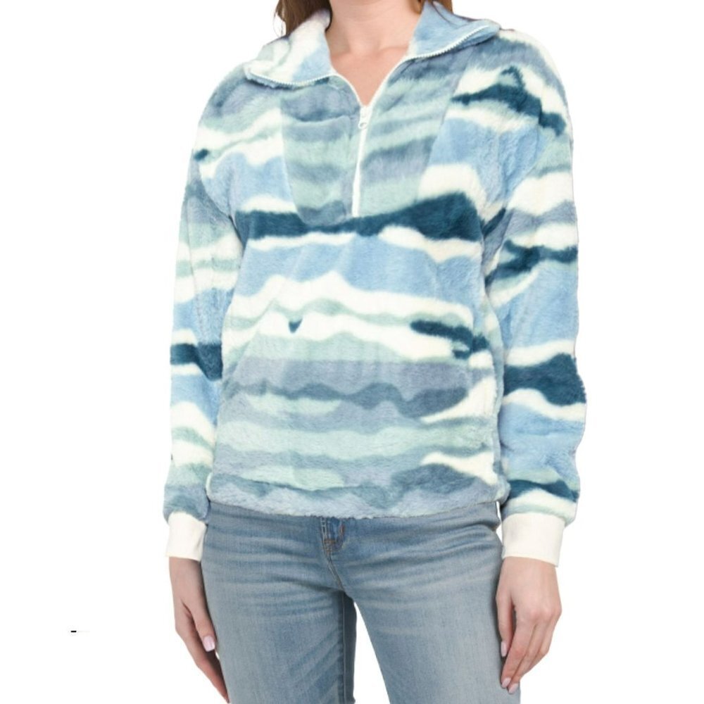 NWT Mountain and Isles Women's Quarter Zip Neck Super Plush Printed Sherpa Fleec